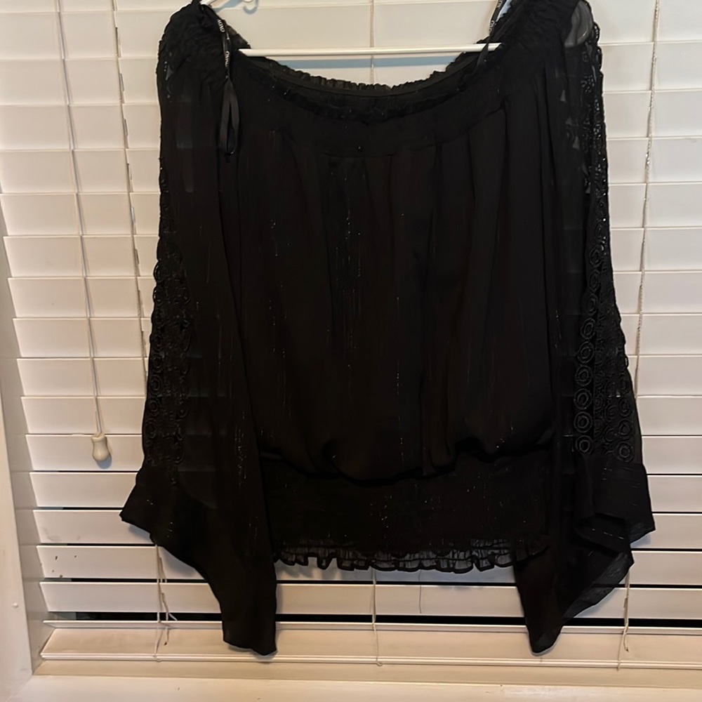 XOXO OFF SHOULDER